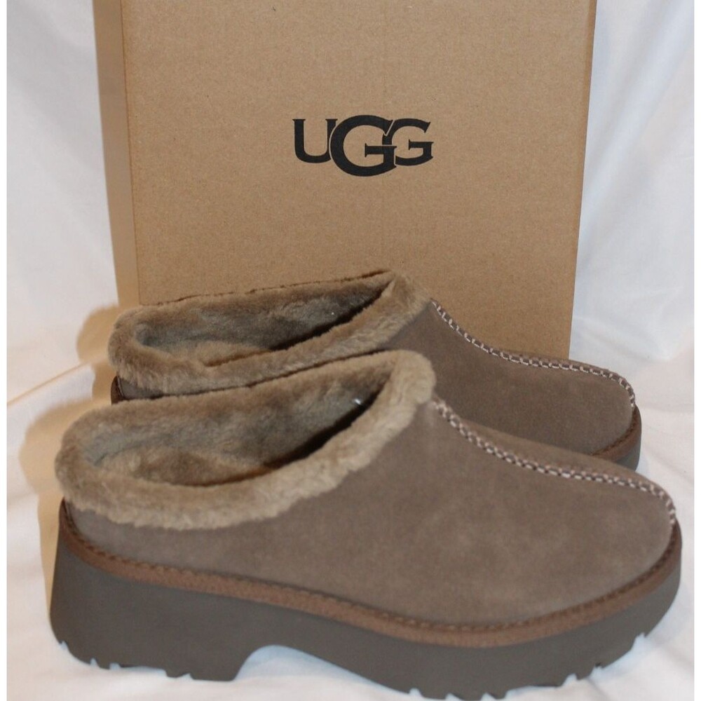 UGG WOMEN'S SUEDE COZY SHEARLING LINED CLOGS HICKORY NEW‎ IN BOX! SZ 11
